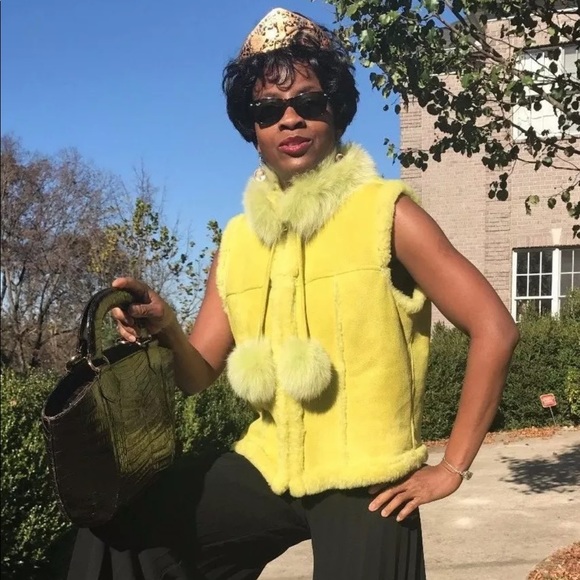 Designer Morris Kaye Yellow lime Green Shearling & fox Fur Vest Coat jacket S-M - Picture 3 of 11